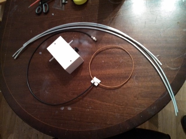 The magnetic loop disassembled for portable use